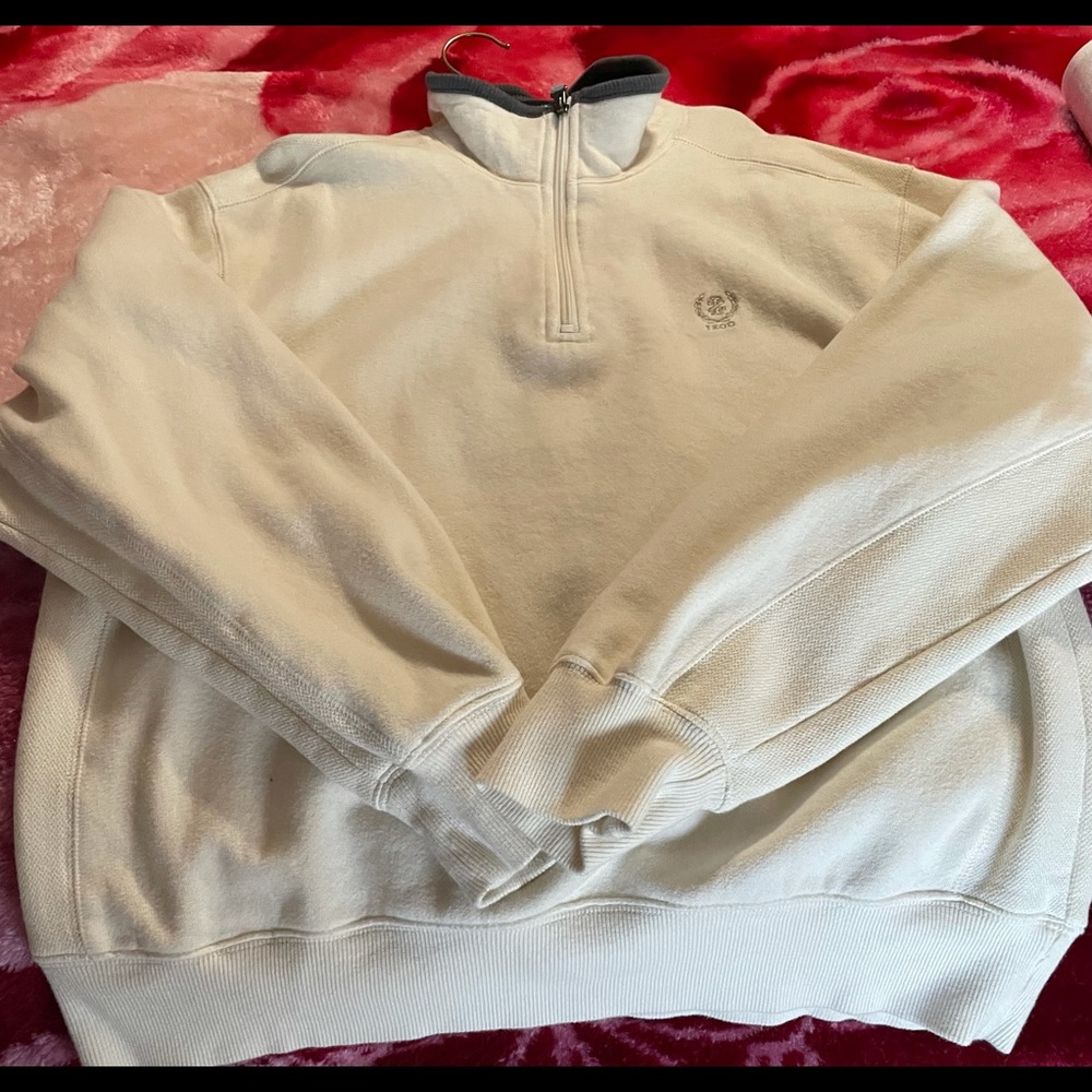 Izod sweatshirt